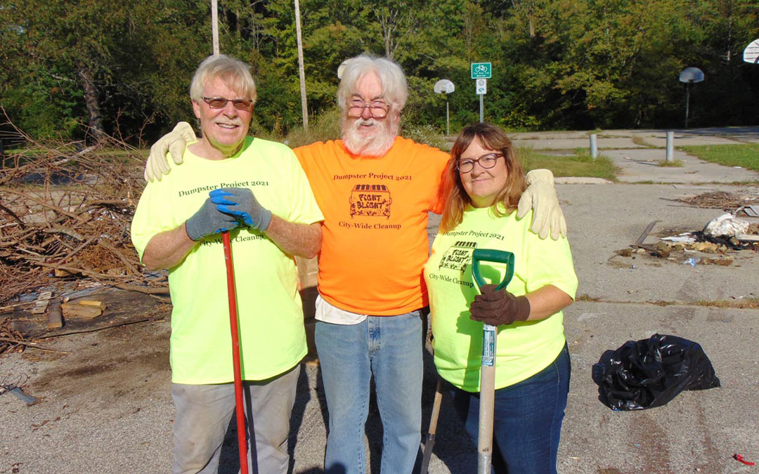 Flint Comes Together to Clean Up