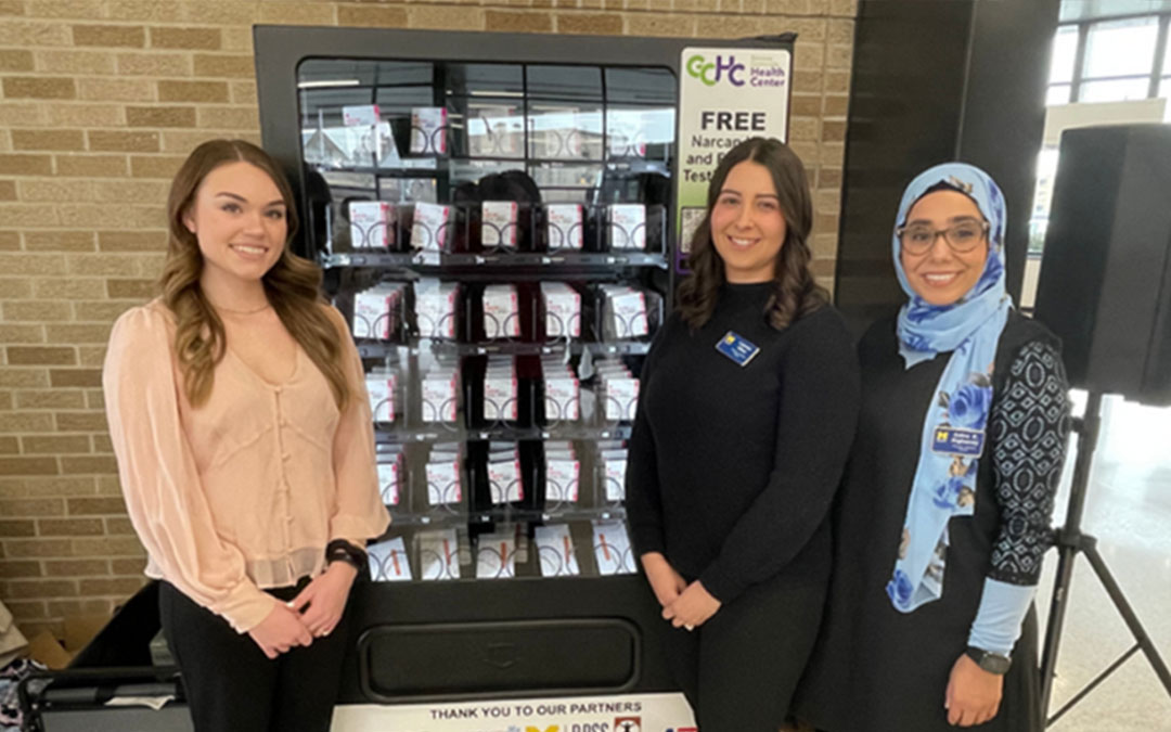 UM-Flint Physician Assistant Students Help to Launch Free Narcan Vending Machine